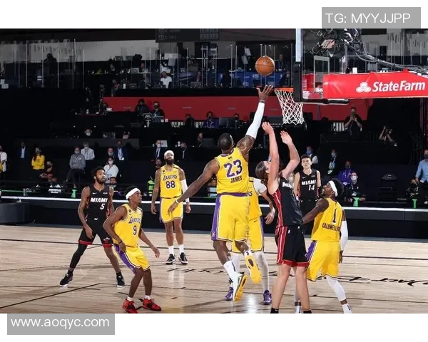 湖人对热火精彩对决完整录像回顾与分析带你重温比赛精彩瞬间